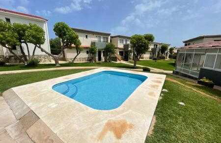 Bajo con jardín y piscina frente a Cala Forcat. - Foto 7