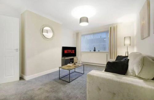 Esher House - Photo 10