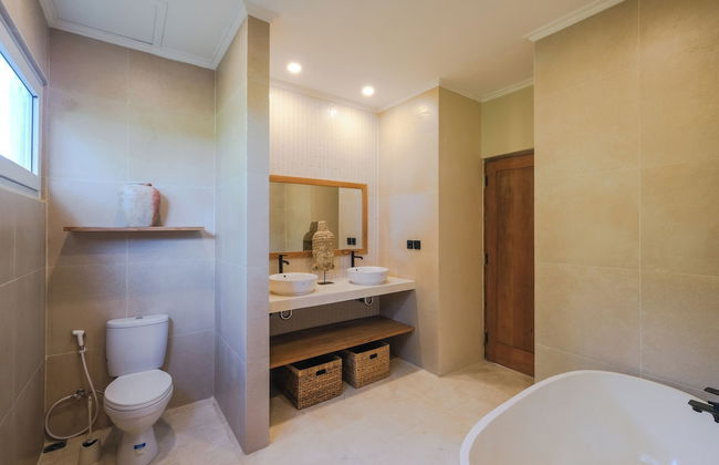 Perempuan Villas Pererenan - Photo 42