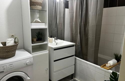 T2 cosy l Parking l Hyper centre l 20min de Genève - Foto 15