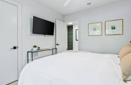 Hot Tub Pool + Firepit + Gameroom ~ Guesthouse - Foto 30