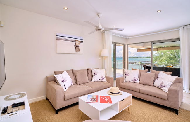 Bon Azur Beachfront Suites & Penthouses with LOV - Photo 26