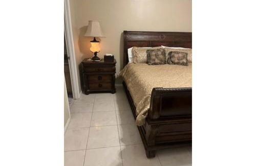 Minutes to Shopping, Dining and Fun Family Stay - Sleeps 6 - Foto 16