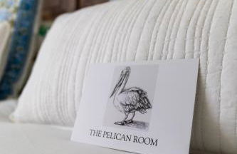 The Pelican Room-converted Cart Lodge near airport - Photo 8