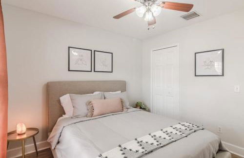 House w pool near McKee Gardens - Foto 17