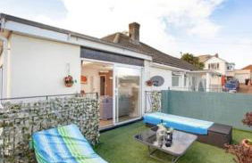 3 Bedroom Bungalow with great Sea Views, Private Hot Tub & Gardens - Foto 73