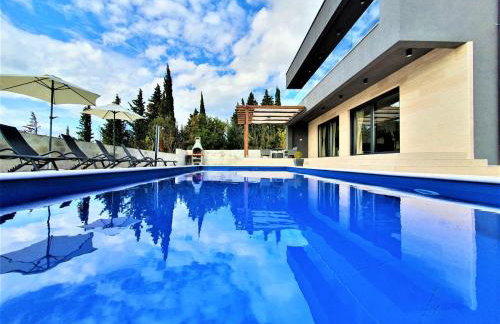 Royal Promons - heated pool - Foto 34