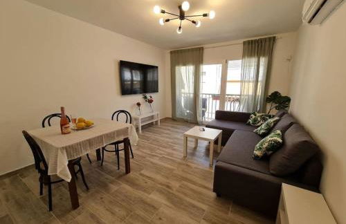 Precioso Apartamento Acondicionado al Lado del MAR - Photo 4