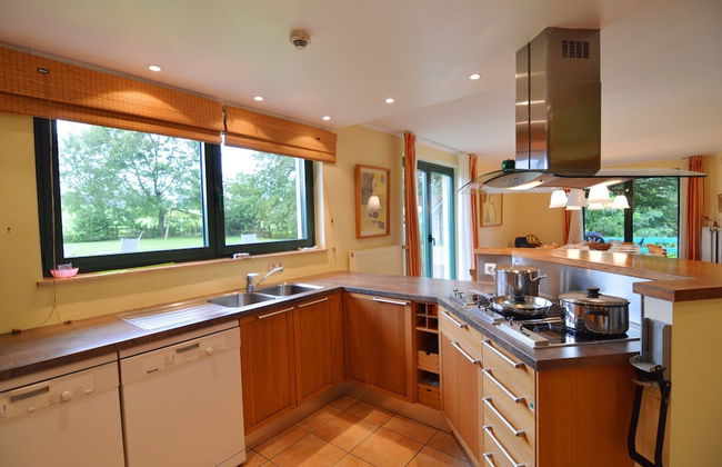 Scenic Villa Near Lake View - Foto 11