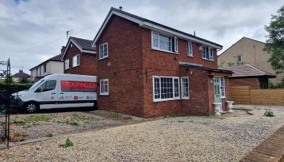 3-Bed Detached House Private Drive for Two Cars - Foto 2