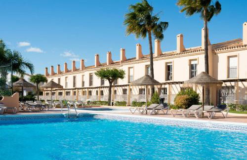 Ramada Hotel & Suites by Wyndham Costa del Sol - Photo 24