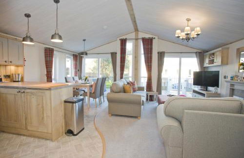 6 Berth Luxury Lodge in Christchurch, Dorset - Photo 18