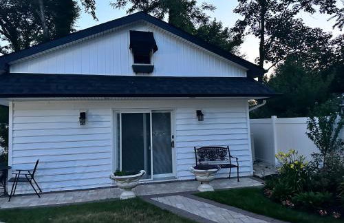 The Most Desired Summer Retreat with Private Pool Just 5 Minutes from the Beach - Foto 70