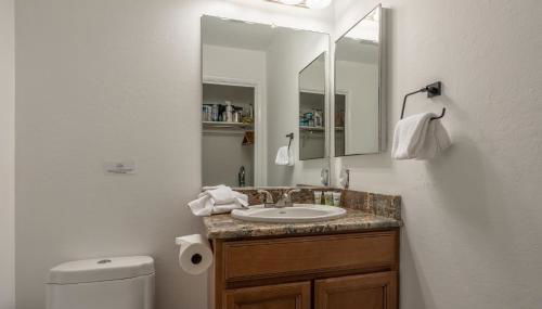 Horizons IV 180 New Luxurious Listing Fully Remodeled 2 Bedrm Plus Loft 2 and a half Bathrm Sleeps 8 - Foto 3