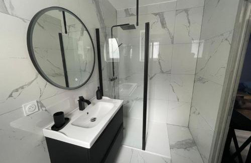 L'Eden Spa - Jacuzzi - Saint-Etienne - Foto 10