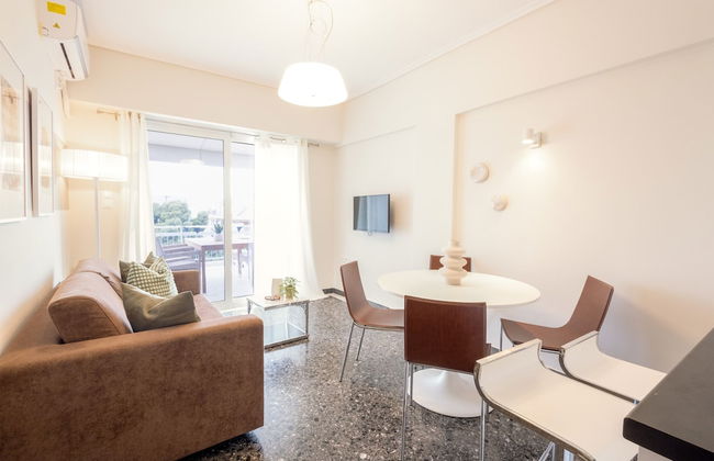 Beachfront 2-bedroom Stay in Voula - Photo 28