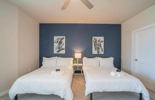 Posh 2BD - Gym, Pool, Parking, W-D - Sleeps 8 - Foto 27
