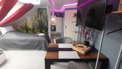 Best-Preis -VIP Lounge- mit Netflix, Self-Check-In, eBike Ladestation, Fahrradraum, WLAN und Netflix - direkt am Elberadweg im Herzen von Wittenberge - Foto 2