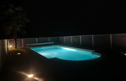 Gîte des Combes Blanches avec piscine et jacuzzi - Foto 6
