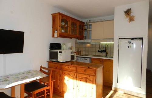 Studio coin nuit avec terrasse et parking privatif à Bormes-les-Mimosas - FR-1-251-900 - Foto 14