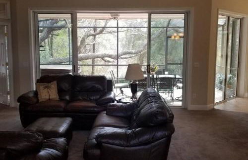 Black Diamond Beauty with Concierge Service - Photo 15