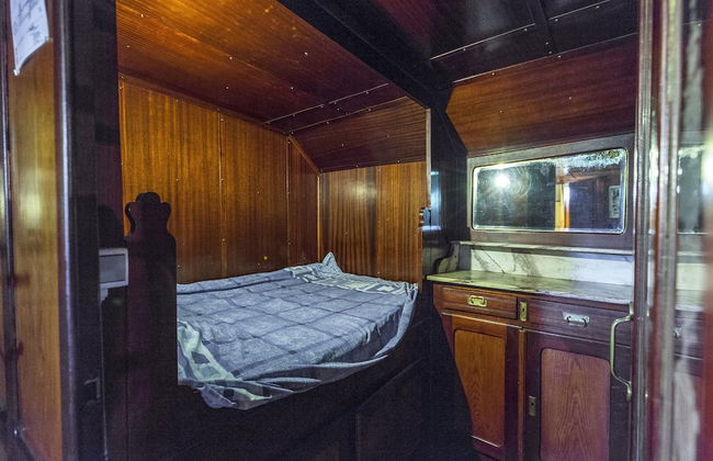 Cushy Boat in Merkem With Terrace - Foto 2