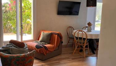 Maison 2 ch en campagne 5 mn du centre en voiture avec possibilité piscine familiale - Foto 2