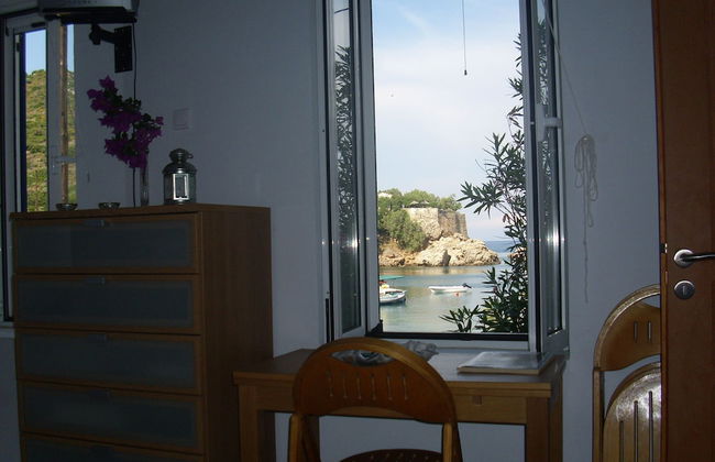 Alkistis Cozy By The Beach Apt in Ikaria Island, Therma Ground Floor - Foto 3