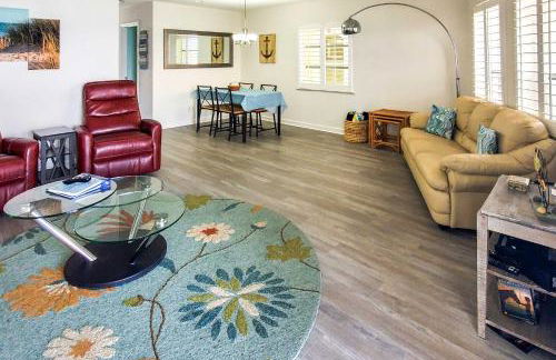 Waterfront Nettles Island Beach House Pool Access - Photo 7