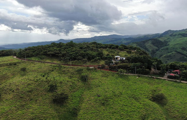 Nambi Monteverde - Foto 28