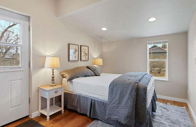 Bright and Stylish Home Great Central Location! - Foto 4