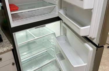 3 Min Walk to Starbucks. Pet Yes - Photo 51