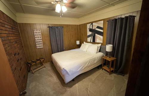 Wonderstruck on Wendover- 20 Mins to Downtown - Foto 39