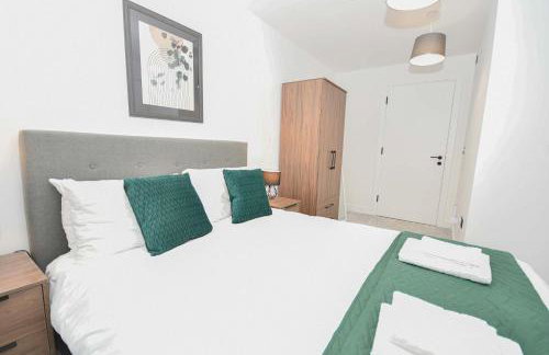 Contemporary Flat in Central Manchester w Balcony - Photo 20