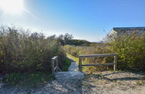 Beautiful backyard pool deeded beach rights - Foto 49