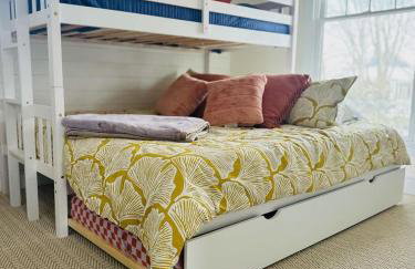 Beachfront Haven - Sunset Views - Hot Tub - BBQ - Family Friendly - Foto 31