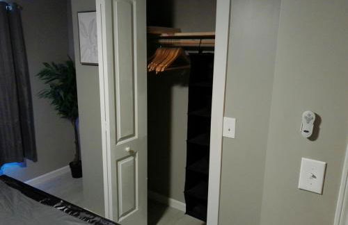 King Bed Creekfront Retreat in Jacksonville - Photo 17