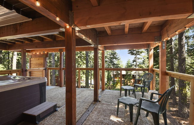 Snowshoe Cabin 3 Decks, BBQ & Hot Tub! - Foto 30