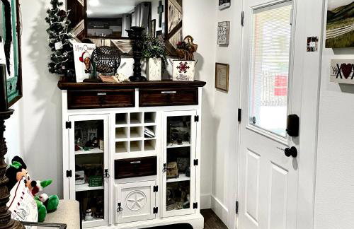 Pet Friendly Graham 2 Bedroom Home Christmas 365 at The Mistletoe Farm - Foto 42