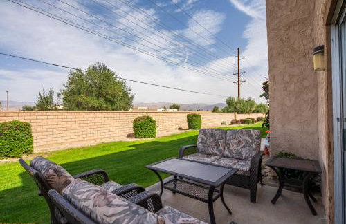 Mid-Century Desert Getaway - Foto 28