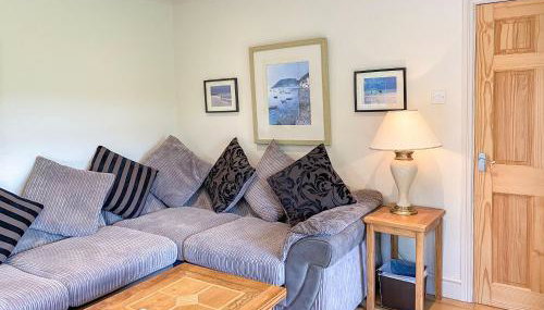 Storrs Croft - Photo 2