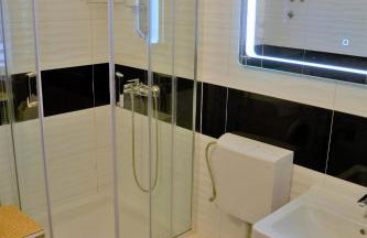 Apartments with a parking space Split - 15410 - Foto 10