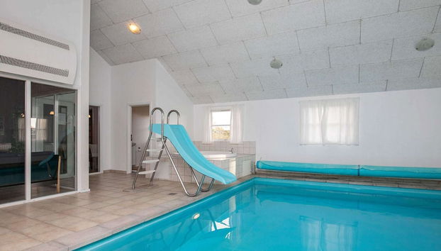 24 Person Holiday Home in Idestrup - Foto 4, Piscina