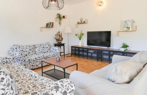 Amazing Apartment In Kasic With Wifi - Photo 5