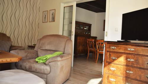 Superior - Ferienhaus am Engelsbach mit Garten und Pool - Foto 3