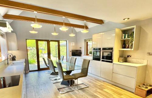 Serene Retreat - Hot Tub - Pool Table - Close to New Forest and Bournemouth Beach - Sleeps 12 - Foto 43