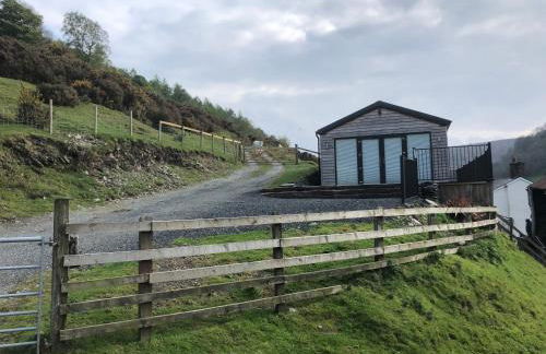 The Lodge - Photo 11