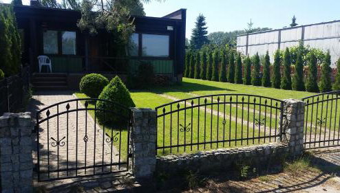 Domek letniskowy nad jeziorem Żarnowieckim - Domek Na Kaszubach - NADOLE - Foto 1, Garden, Garden view, young children, Game Room