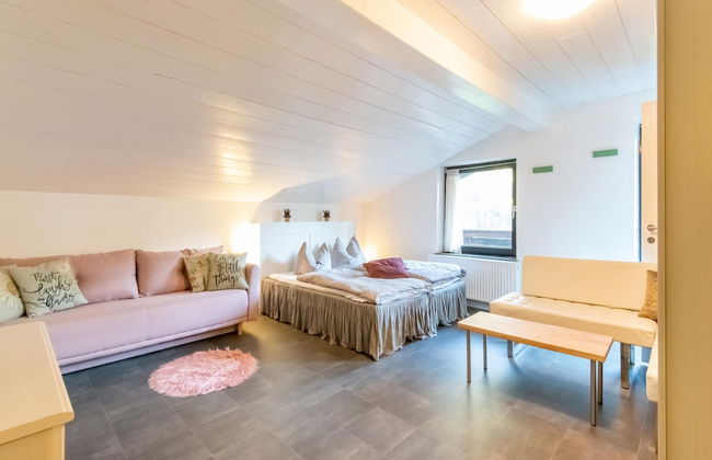 Apartment With a Shared Sauna in Bichlbach - Foto 11