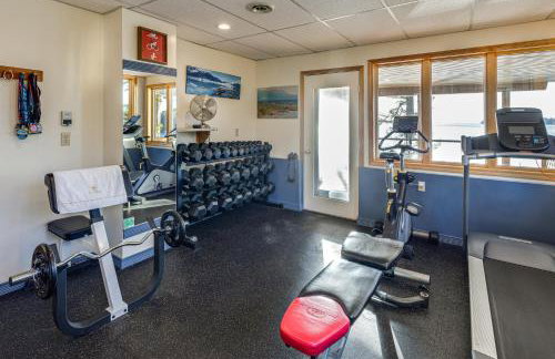 Hot Tub and Whale Watching! Scenic Sitka Escape - Foto 19